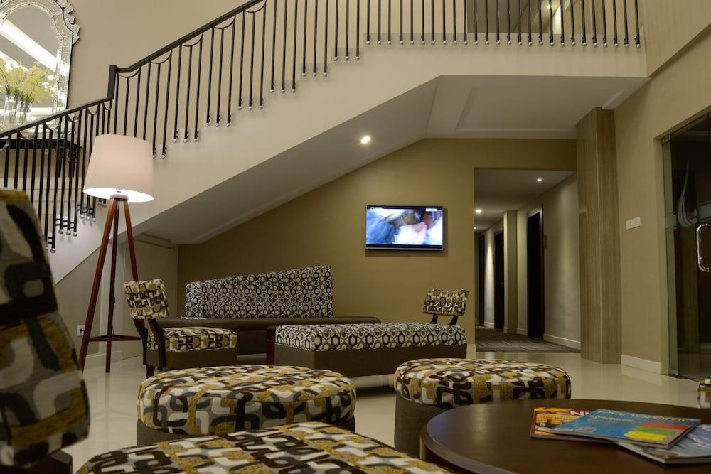 Hotel Tasneem Convention